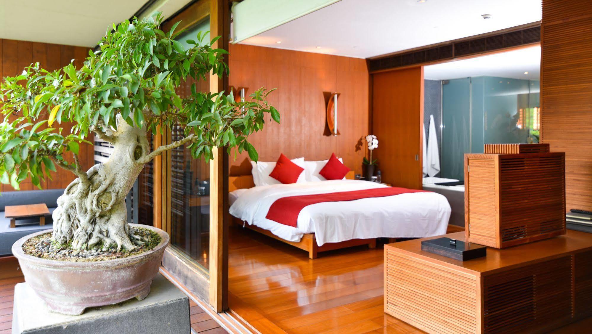 The Lalu Hotel Yuchi Exterior foto